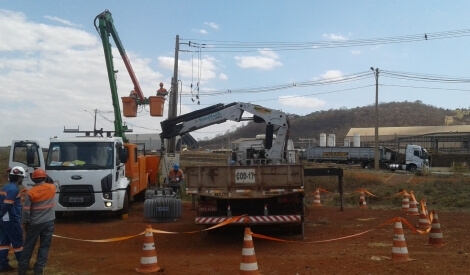 Construção de Redes de Distribuição (convencional ou compactas)	